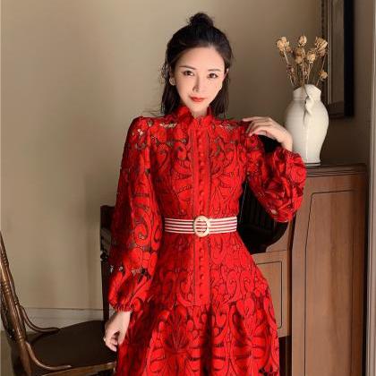 Attractive Lace Hollow Floral Stand Collar Puff..