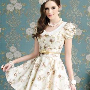 Charmning Fine Quality Women Floral..
