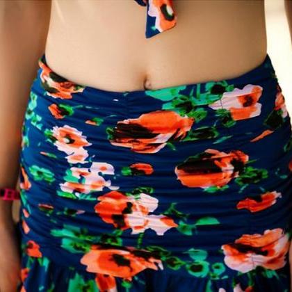 Springs Steel Prop Floral Gather Breast Skirt..
