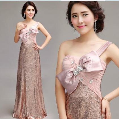 Elegant Fashion One Shoulder Women Dresses..