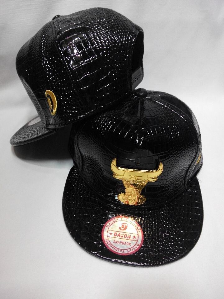 Great Fashion Bulls Leather Adjustable Boys Hip Hop Style Snapback Hats Black