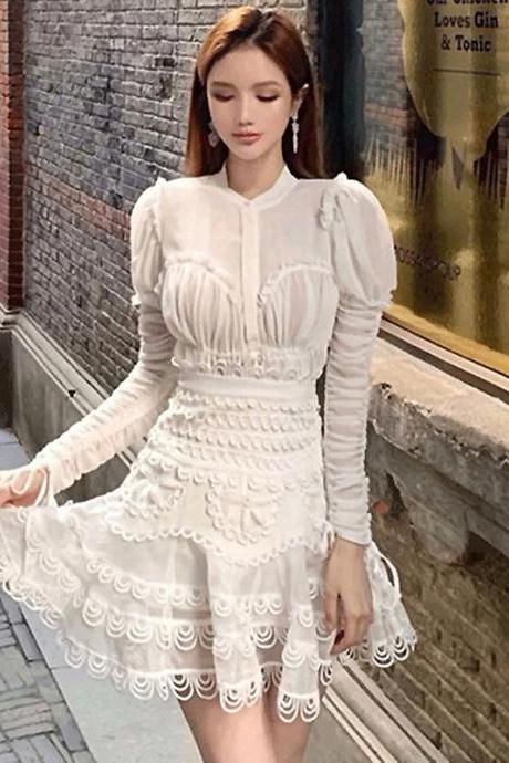 Round Neck Cake Lace Embroidery Long Sleeve Chiffon White Dress
