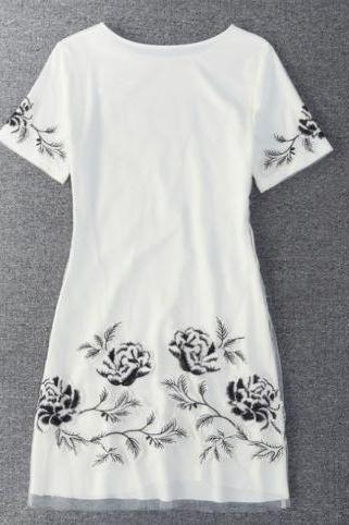 Spring Occident Slim Embroidery Fresh Cotton Round Neck Dress Dresses Sundress