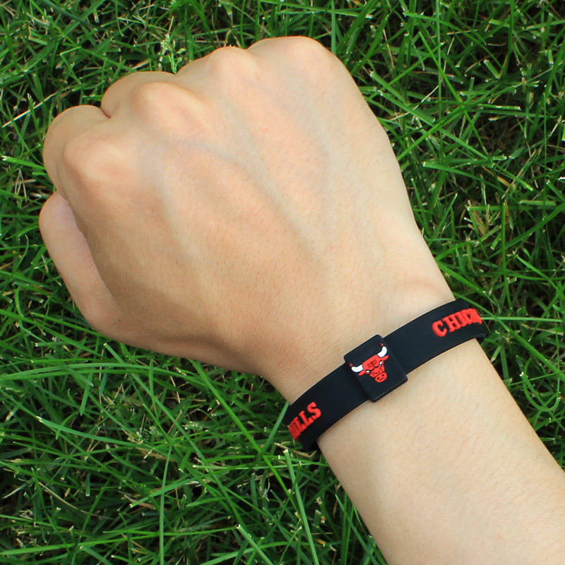 Basketball Bracelet Chicago Bulls Silicon Wrist Band Strap Baller Hand
